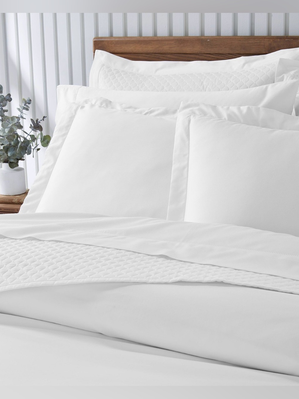 Charter Club White Luxury Bedding Set - Crisp White Comforter & Shams
